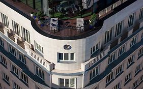 Dorothea Hotel, Budapest, Autograph Collection